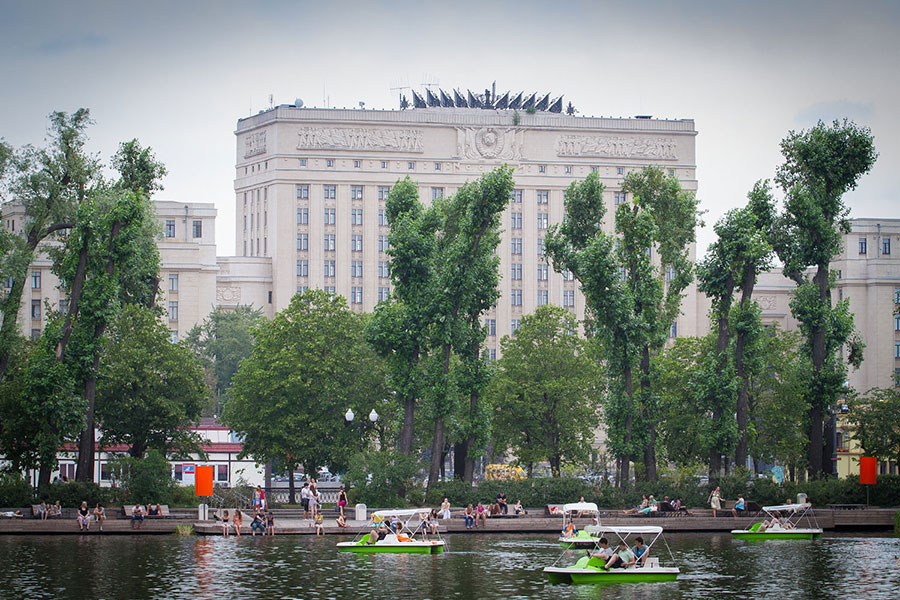 Отели рядом с парком горького